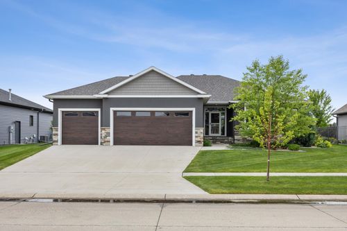 2865 Mcleod Dr E, West Fargo, ND, 58078-8508 | Card Image