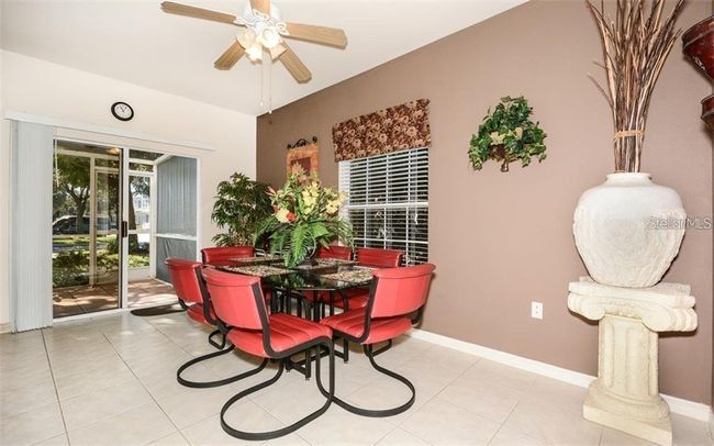 B - 7685 Plantation Cir, Townhouse with 2 bedrooms, 3 bathrooms and null parking in UNIVERSITY PARK FL | Image 7