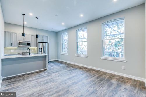 2a-2026 Spring Garden St, PHILADELPHIA, PA, 19130-3805 | Card Image