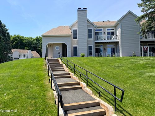 413 Diamond Rock Cir, Troy, NY, 12182-1668 | Card Image