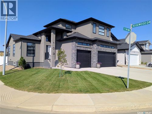 103 Flynn Manor, Saskatoon, SK, S7V0Z4 | Card Image