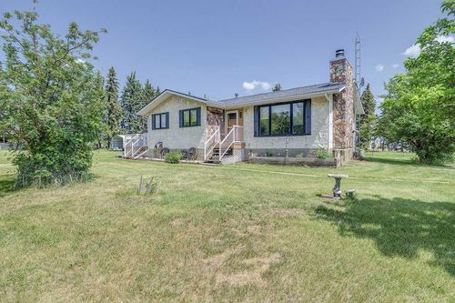 39321 Range Road 273, Rural Lacombe County, AB, T0M0J0 | Card Image
