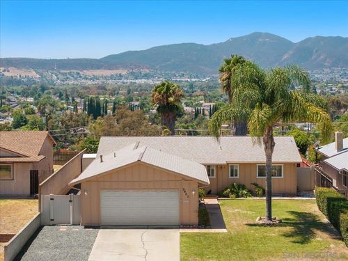 9407 Lake Canyon Rd, Santee, CA, 92071 | Card Image