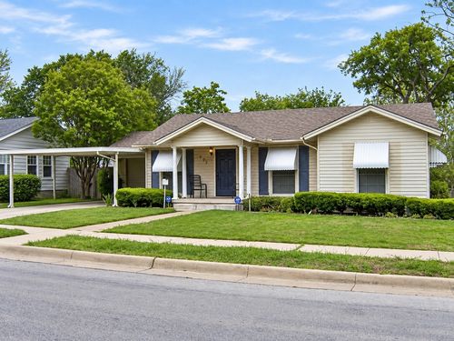 301 Washington St, Garland, TX, 75040-7830 | Card Image