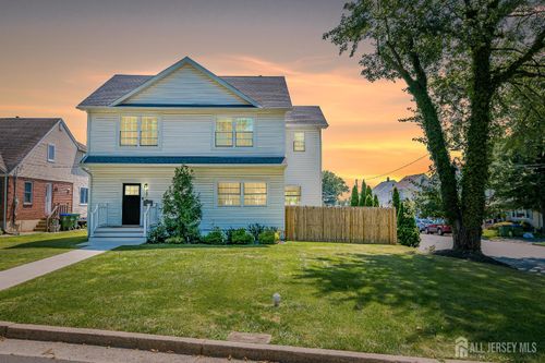 247 Hoover Ave, Edison, NJ, 08837-2620 | Card Image