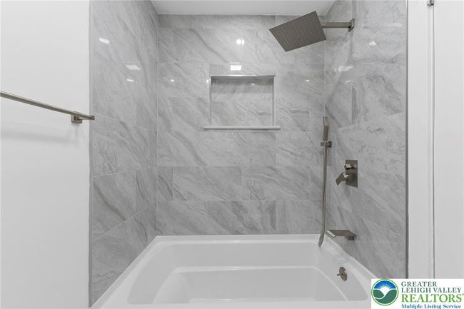 719 Redfern Ln, House other with 4 bedrooms, 4 bathrooms and null parking in BETHLEHEM PA | Image 20