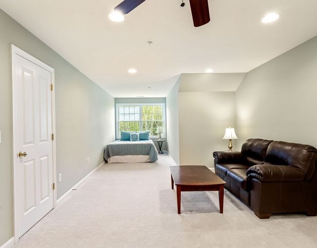 82 - 82 Buttercup Ln, Condo with 2 bedrooms, 3 bathrooms and 2 parking in South Grafton MA | Image 23