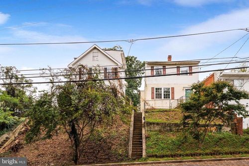 4227 Gault Pl Ne, WASHINGTON, DC, 20019-8006 | Card Image