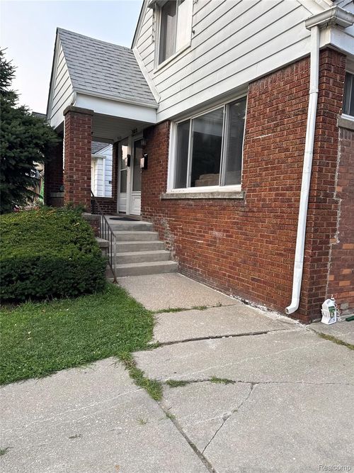 7610 Steadman St, Dearborn, MI, 48126-1014 | Card Image