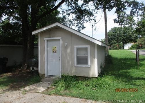 507 S Maryland Ave, Claremore, OK, 74017-8146 | Card Image