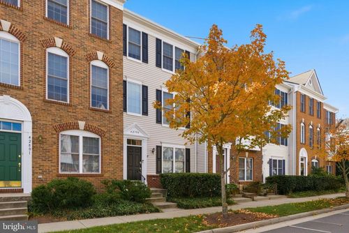 42799 Sykes Ter, CHANTILLY, VA, 20152-6608 | Card Image