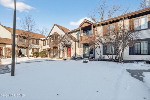 4521 W Bancroft St, Toledo, OH, 43615-3976 | Card Image