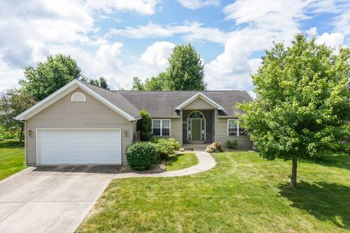 904 Barbara Dr, Heyworth, IL, 61745-9792 | Card Image