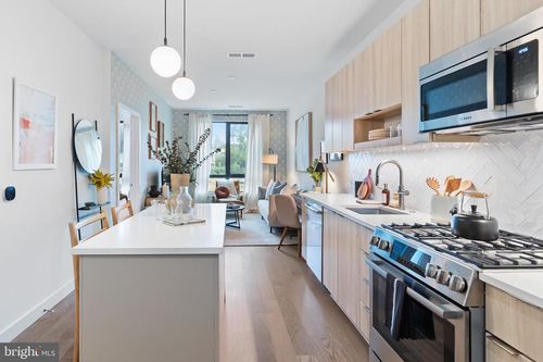 apt-408-7175 12th St Nw, WASHINGTON, DC, 20012-1890 | Card Image