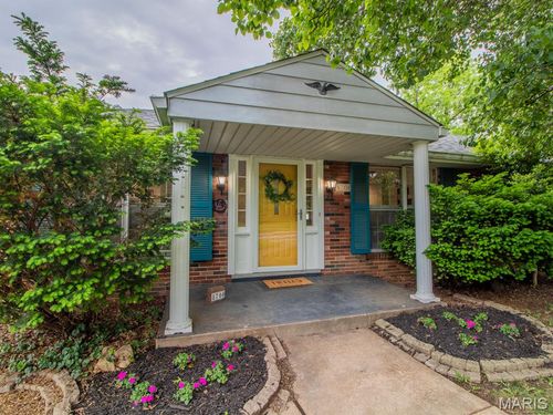 8700 S Laclede Station Road, Unincorporated, MO, 63123 | Card Image