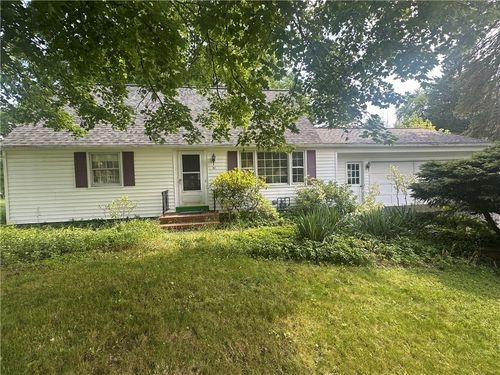 51 Robert Rd, Penfield, NY, 14526-9718 | Card Image