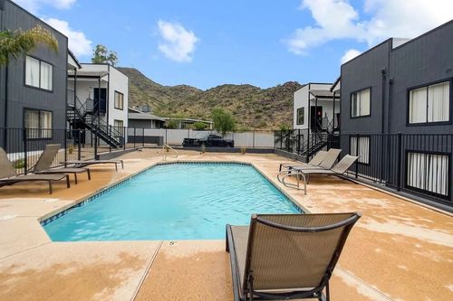 202-1735 W Cortez St, Phoenix, AZ, 85029-5933 | Card Image