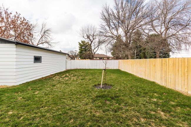 2721 14 Avenue N, Home with 5 bedrooms, 3 bathrooms and 2 parking in Lethbridge AB | Image 33