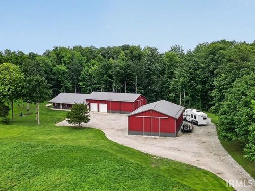 9560 W Chapel Road, Andrews, IN, 46702 | Card Image
