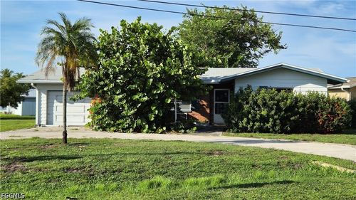 5201 Glade Ct, CAPE CORAL, FL, 33904-5699 | Card Image
