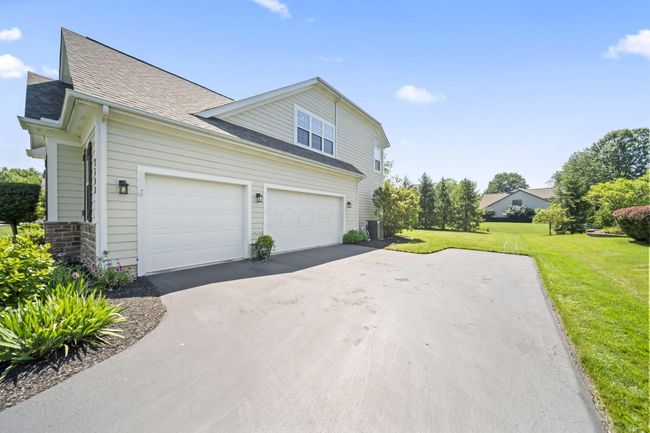 2608 Pointewood Loop, House other with 5 bedrooms, 5 bathrooms and null parking in Galena OH | Image 10