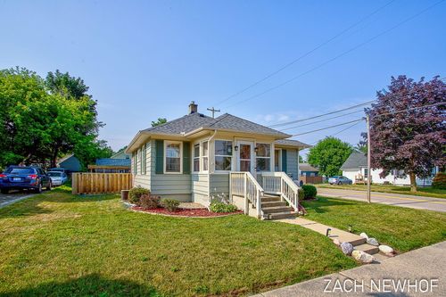 1000 Oaklawn St Ne, Grand Rapids, MI, 49505-3752 | Card Image