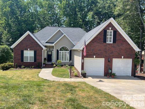 829 Savannah Place Dr, Fort Mill, SC, 29715-7088 | Card Image