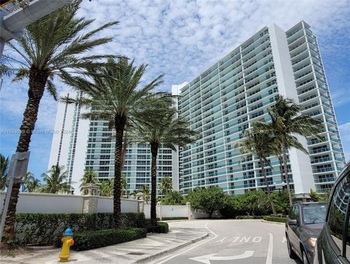 226-100 Ne Bayview Dr, Sunny Isles Beach, FL, 33160 | Card Image