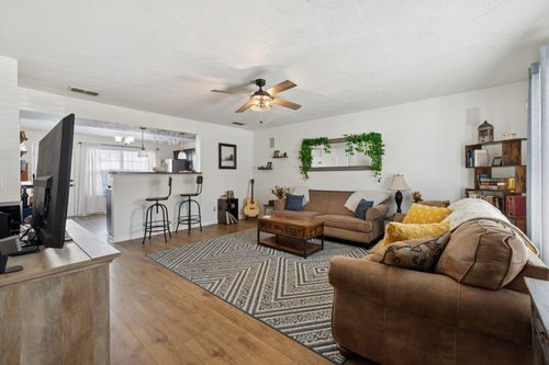 5007 73rd Ave, LA VERGNE, TN, 37086-2766 | Card Image