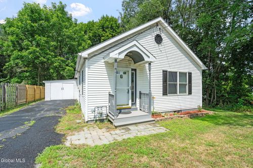 7 Reinemann St, Albany, NY, 12203-5927 | Card Image