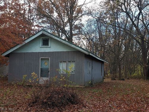 2020 Craig Dr, Lake Milton, OH, 44429-9651 | Card Image