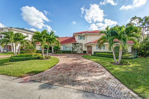 904 Hyacinth Dr, Delray Beach, FL, 33483-4809 | Card Image