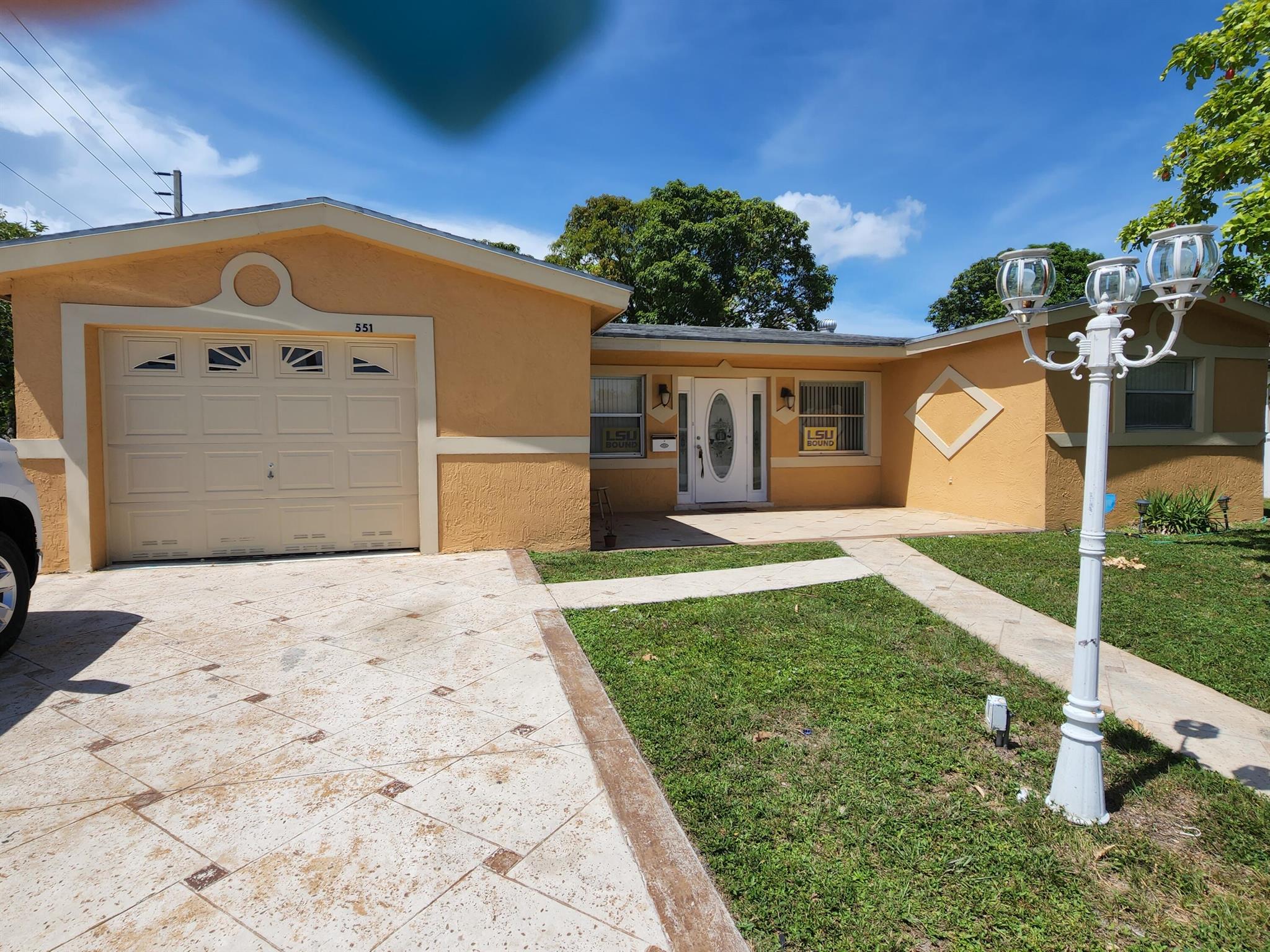 42nd St, Lauderdale Lakes, FL 33319