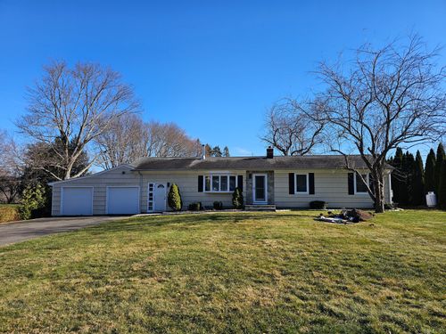 11 Brookfield Dr, Shelton, CT, 06484-2601 | Card Image