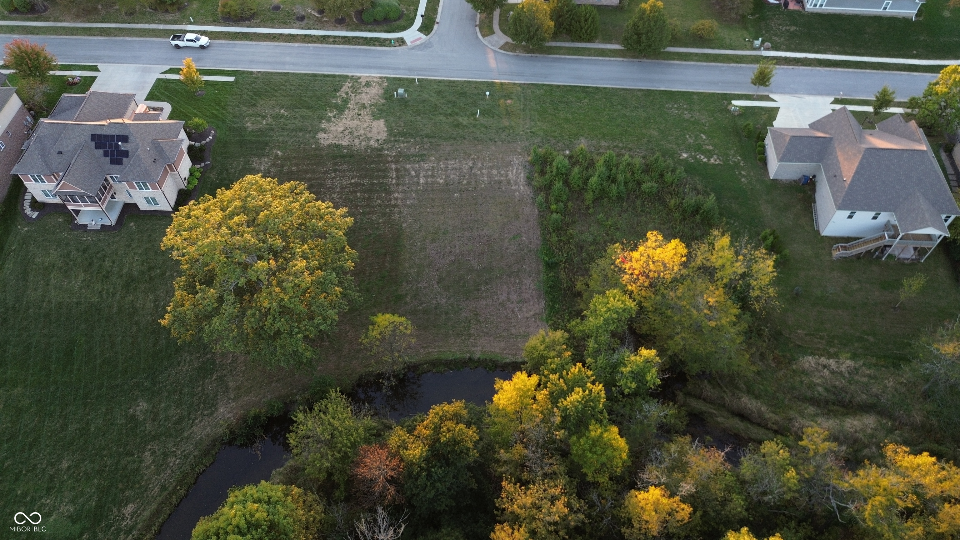 Land in Indianapolis 3