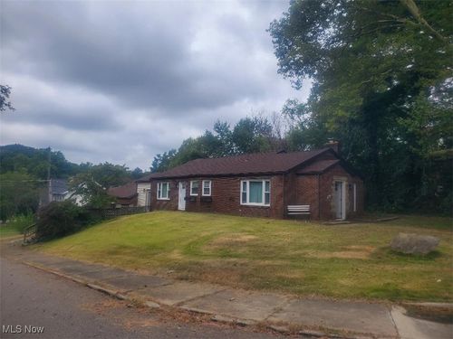 1105 Ridge Rd Nw, Canton, OH, 44703-2148 | Card Image