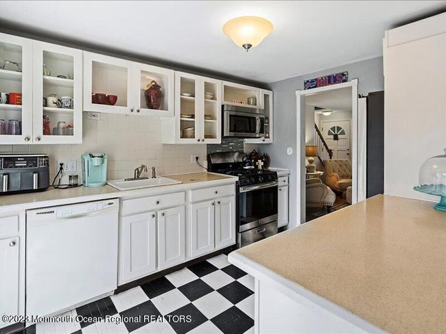 177 Cambridge Ave, House other with 3 bedrooms, 2 bathrooms and null parking in Fair Haven NJ | Image 8