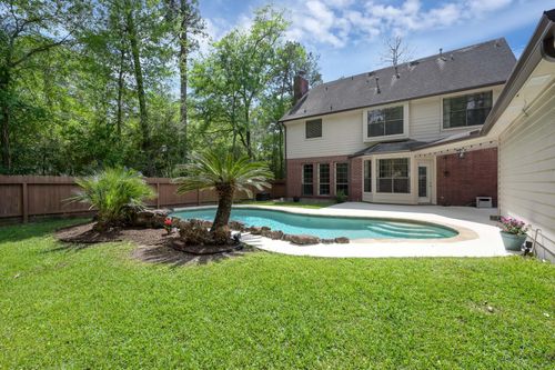 2 S Duskwood Pl, The Woodlands, TX, 77381-6136 | Card Image