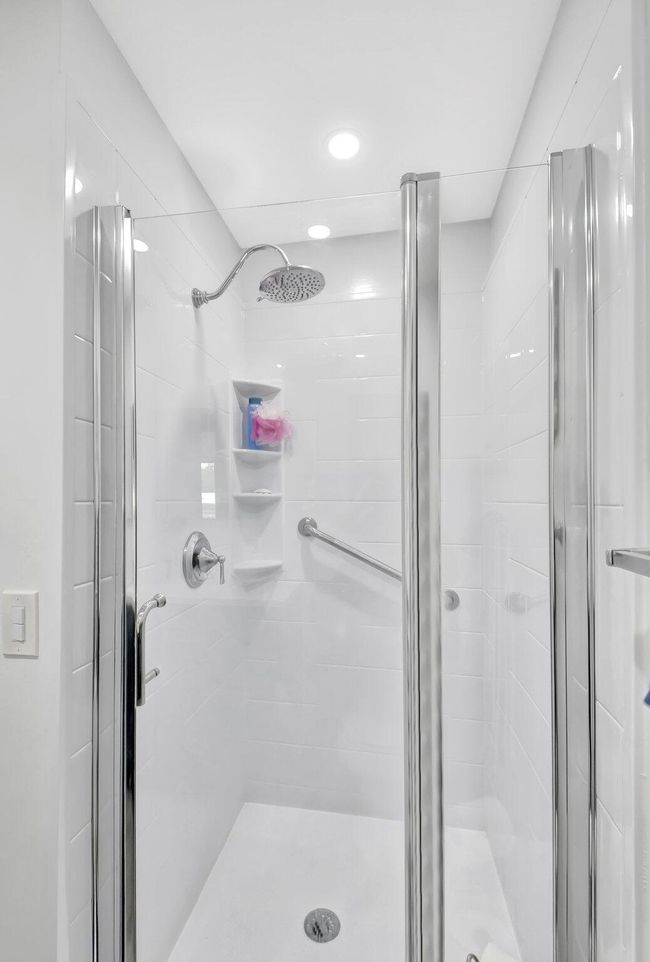 413 Normandy I, Condo with 2 bedrooms, 2 bathrooms and null parking in Delray Beach FL | Image 20