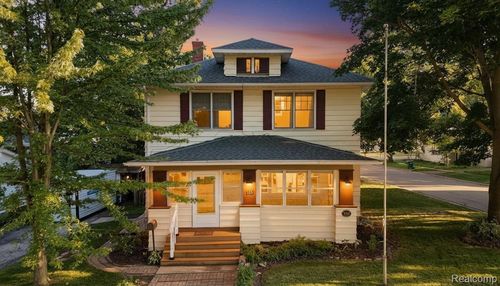 515 Jay St, Saint Clair, MI, 48079-5319 | Card Image