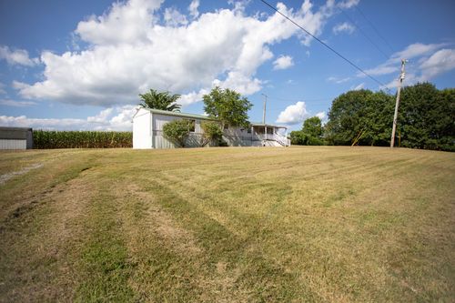 6056 S Lamont Rd, Springfield, TN, 37172-8236 | Card Image