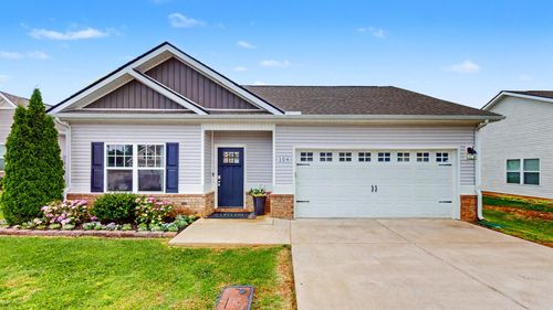 104 Daughters Ct, Shelbyville, TN, 37160-1009 | Card Image