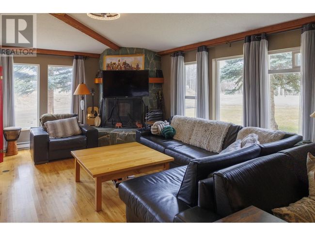 895 Airport Rd, Home with 0 bedrooms, 0 bathrooms and null parking in Mcbride BC | Image 33