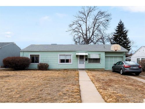 3013 S Cherry Way, Denver, CO, 80222-6743 | Card Image