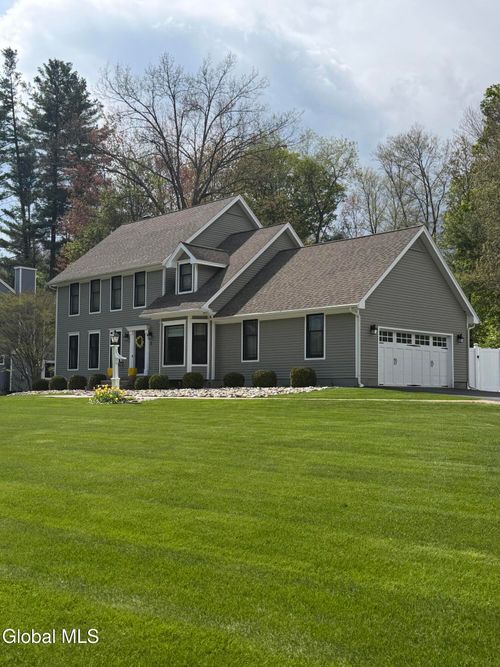 21 Heather Dr, Wilton, NY, 12831-2501 | Card Image