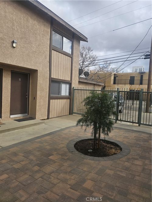 b-438 E Avenue Q7, Palmdale, CA, 93550-4584 | Card Image