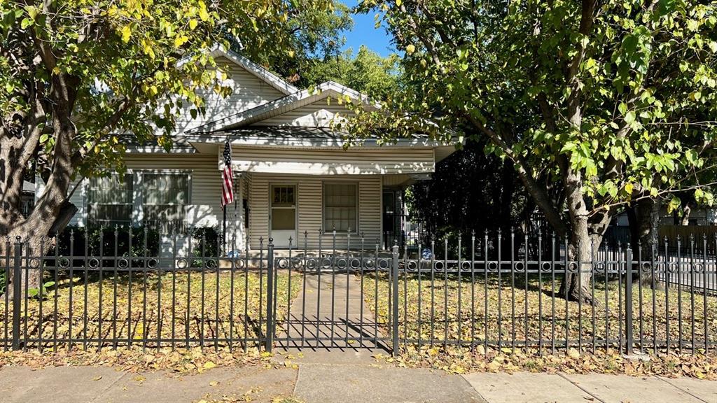 Oak Cliff Blvd, Dallas, TX 75208