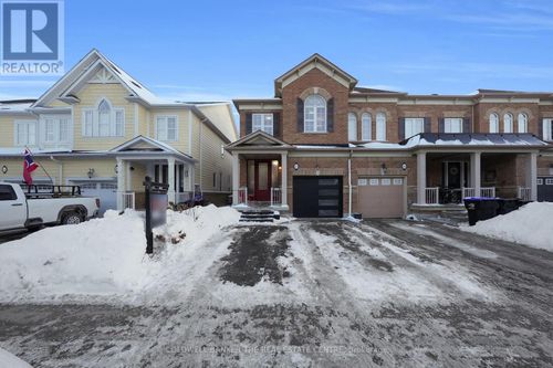 45 Gosnel Cir, Bradford, ON, L3Z0G2 | Card Image