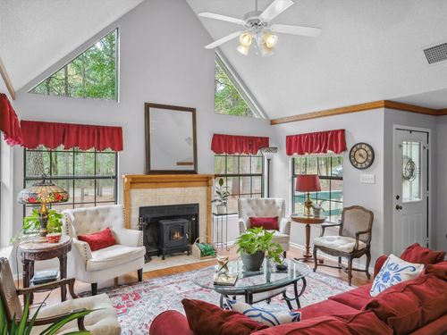 299 Lamplight Path, Holly Lake Ranch, TX, 75765-6326 | Card Image