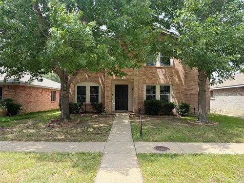 2549 Pilgrim Rest Dr, Dallas, TX, 75237-3640 | Card Image